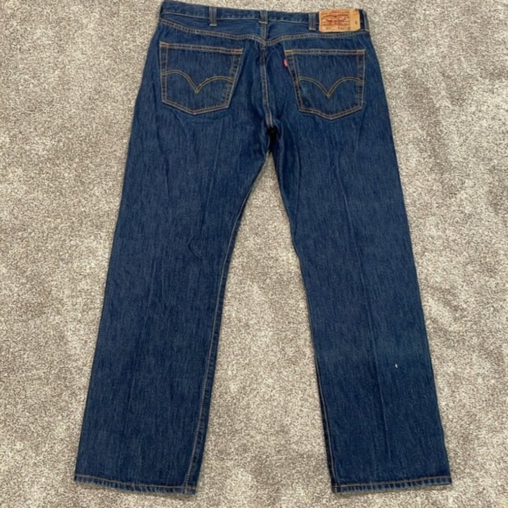 EC Men's Levi's 501 Button Fly Dark Wash Jeans - Size 40 - Picture 2 of 5